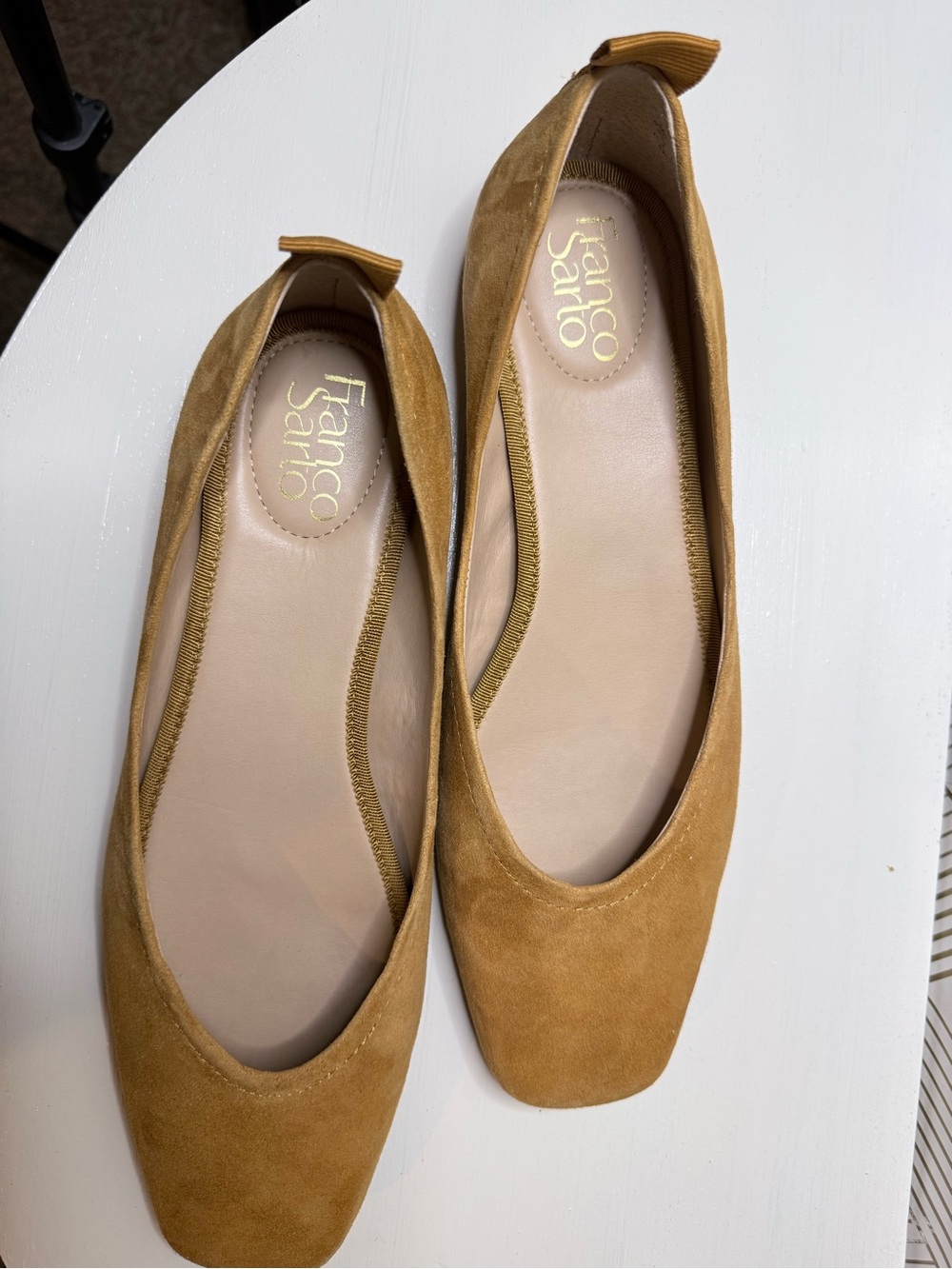 Franco Sarto Square Toe Ballet Flats Suede Gold Heels Camel Size 9 - Picture 2 of 7